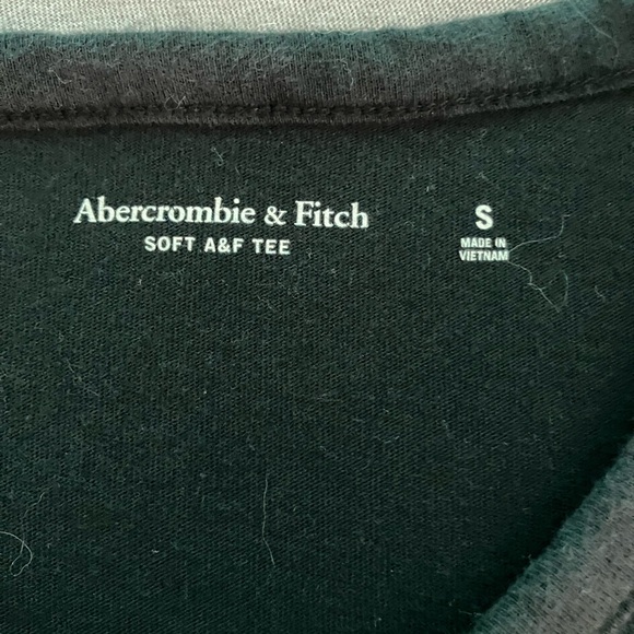 Abercrombie & Fitch Black Button Down Shirt - Picture 2 of 4